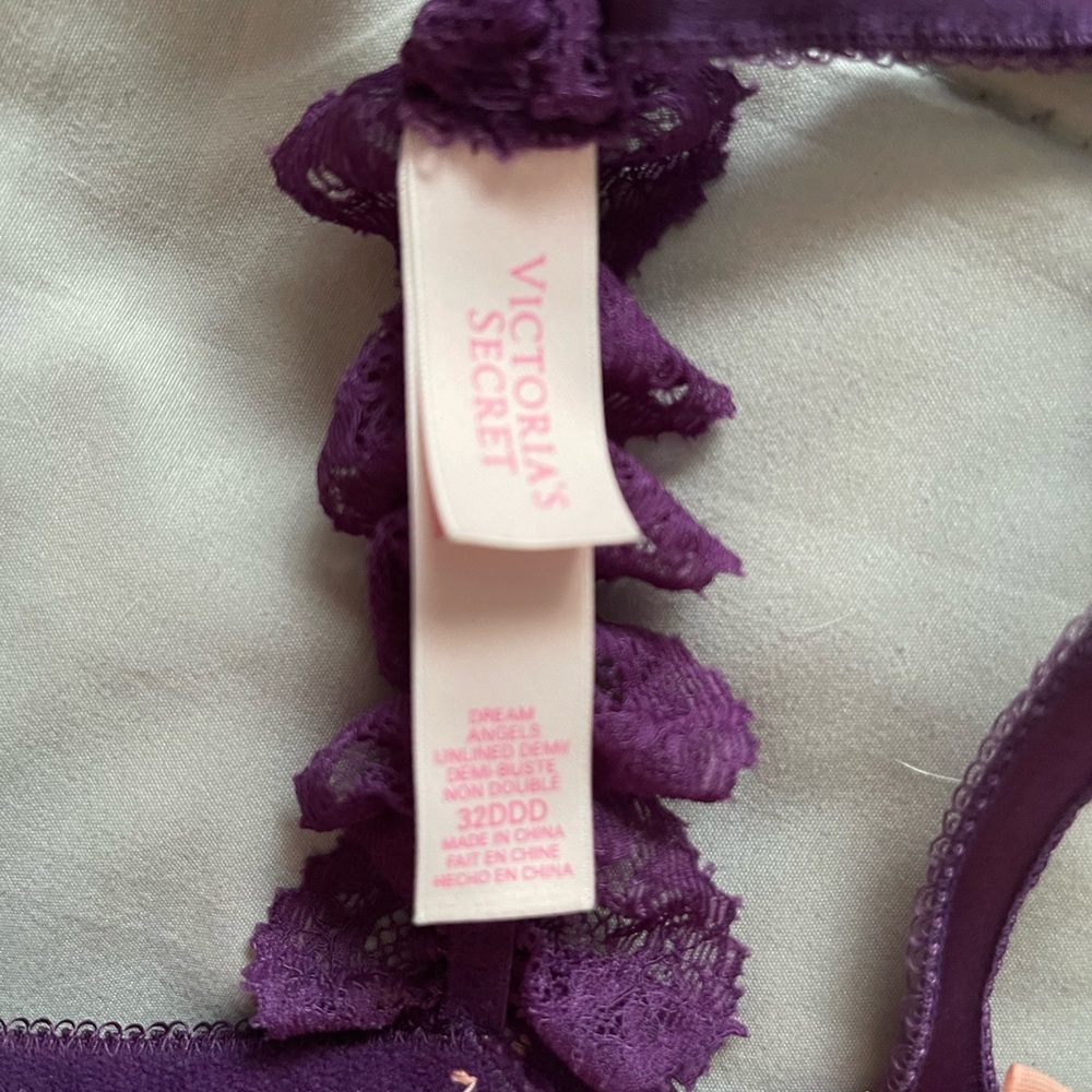 Victoria’s Secret bra